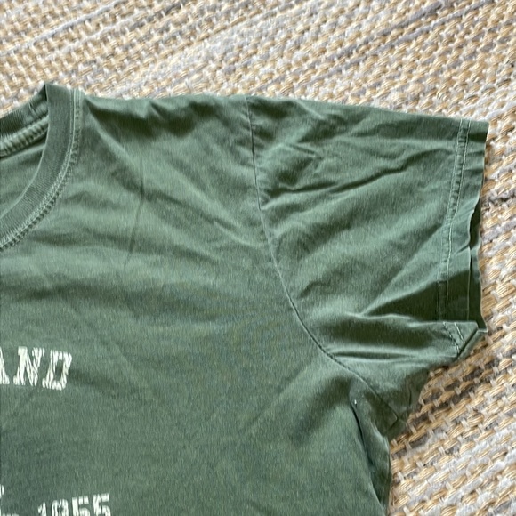 Disneyland shirt - Picture 5 of 12